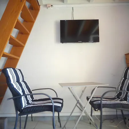 With One Bedroom In Le Barcares, With Wonderful View An Le Barcarès