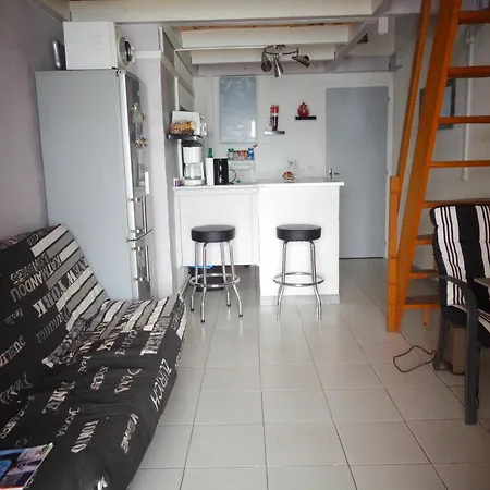 With One Bedroom In Le Barcares, With Wonderful View An Le Barcarès